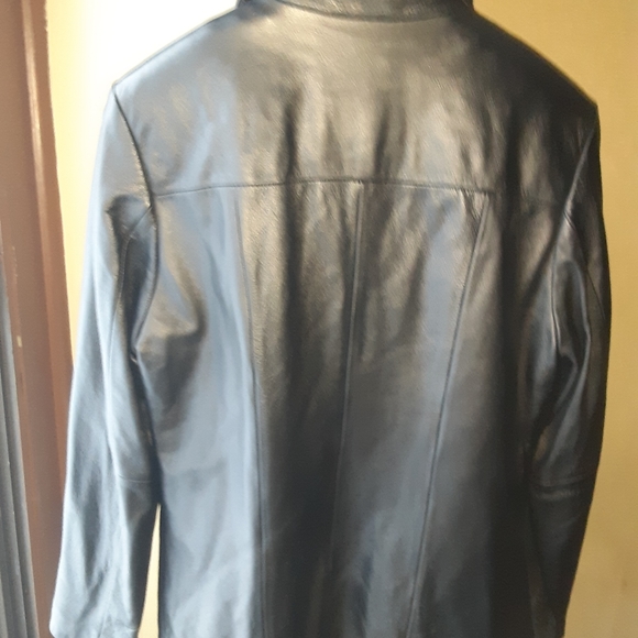 Black leather jacket - Picture 2 of 5